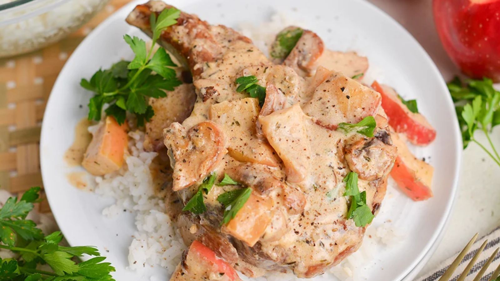 Creamy Pork Chops with Apples