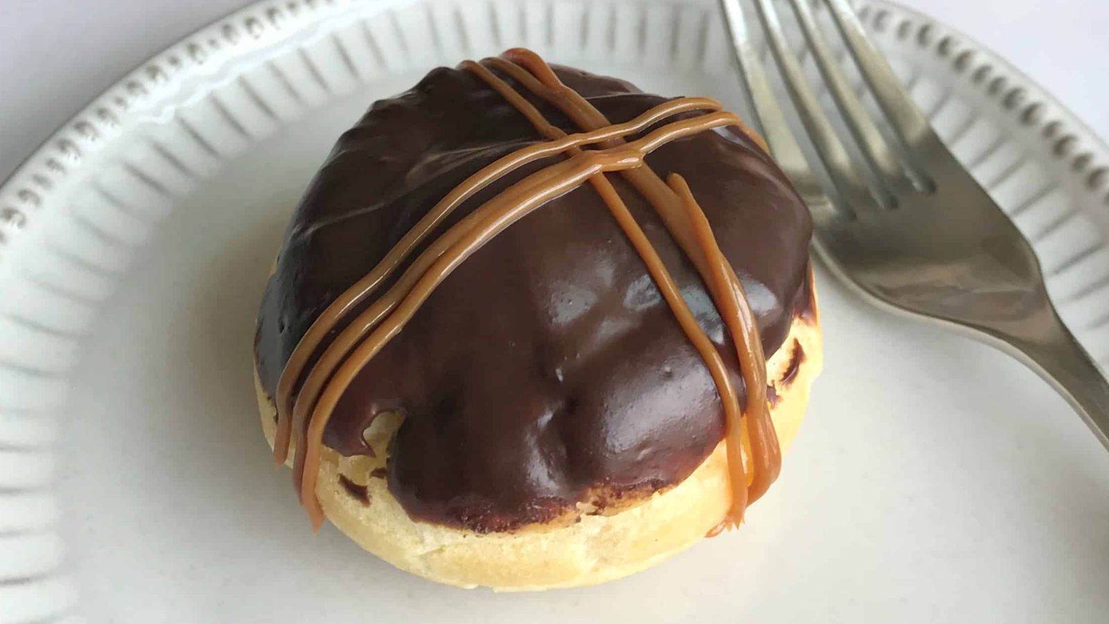 Dulce de Leche Cream Puffs