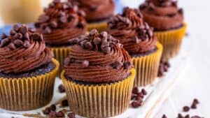 Baileys Irish Cream Cupcakes with Chocolate Frosting