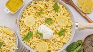 Creamy Lemon Pepper Burrata Pasta