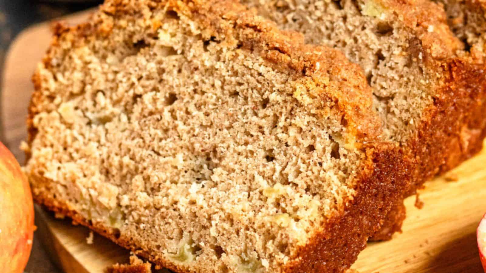 Homemade Apple Bread with a Cinnamon Streusel Topping