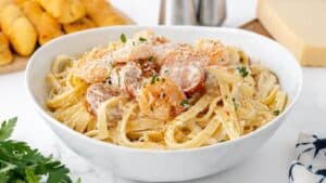 16 Fettuccine Recipes That Make Every Bite Feel Fancy