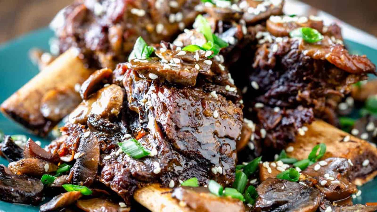 Sweet and Spicy Slow Cooker Short Ribs
