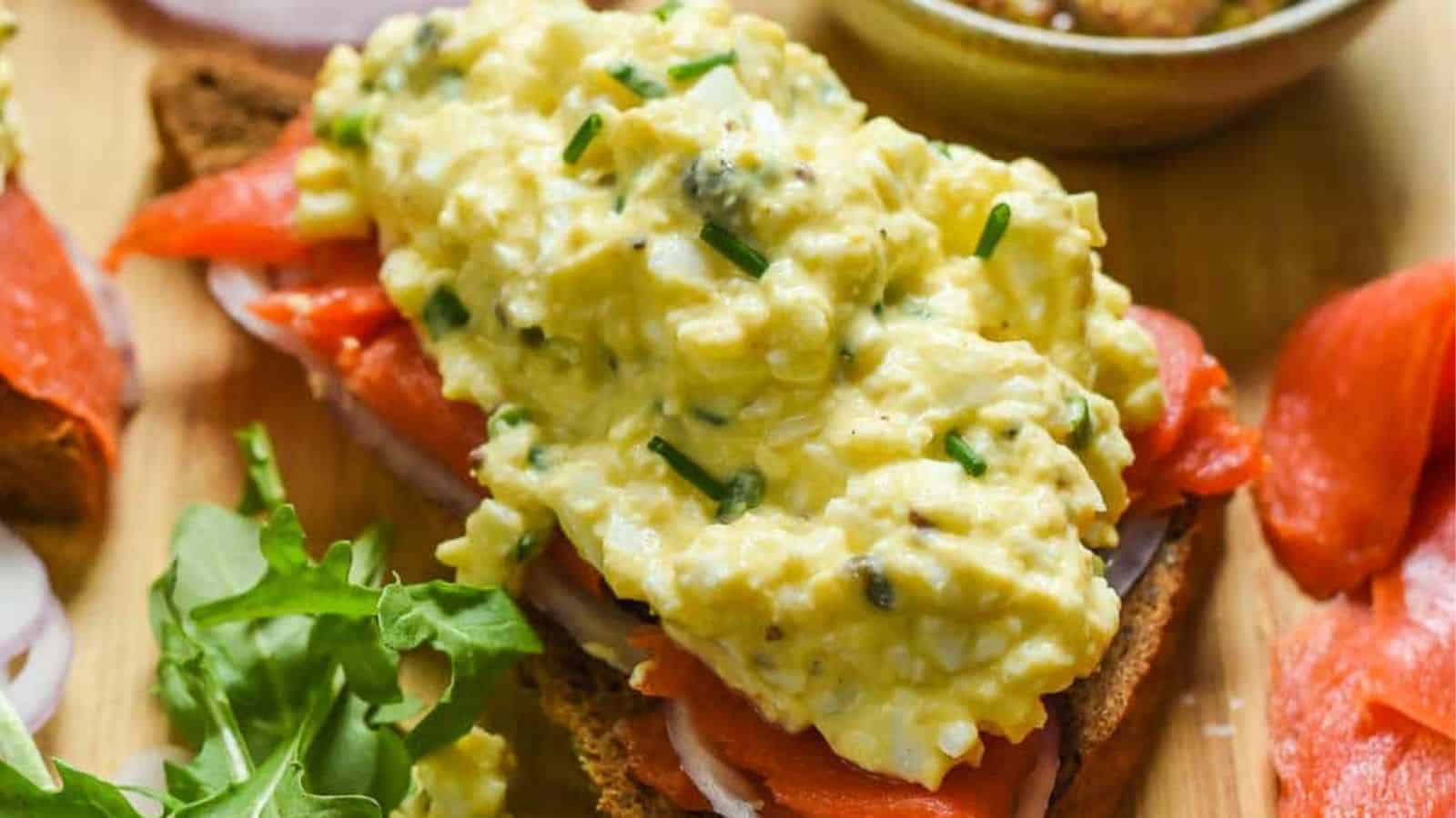 Smoked Salmon Egg Salad Sandwiches