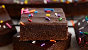 16 Cookie Bars That Deserve a Second Batch Immediately