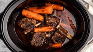 Slow Cooker Short Ribs