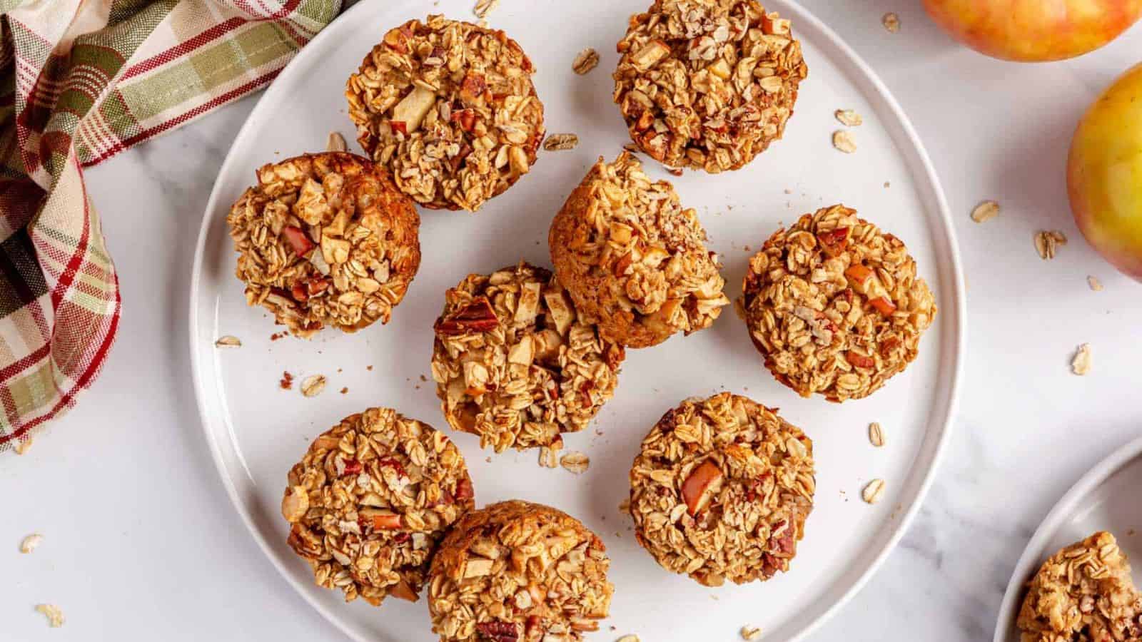 Apple Cinnamon Oatmeal Cups