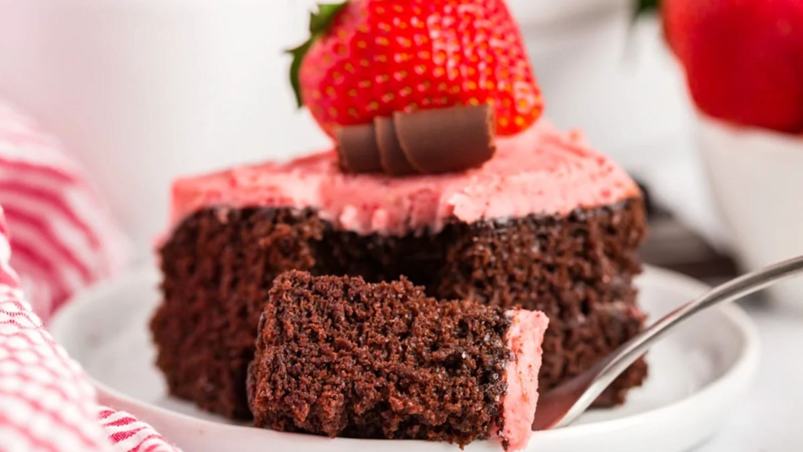 Chocolate Strawberry Cake