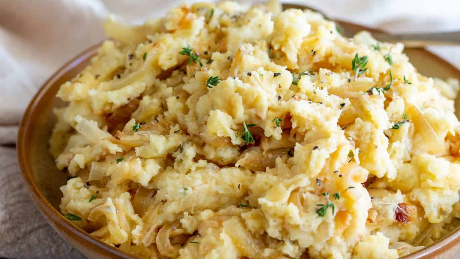 CARAMELIZED ONION MASHED POTATOES
