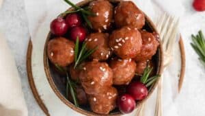 Crock Pot Cranberry Meatballs