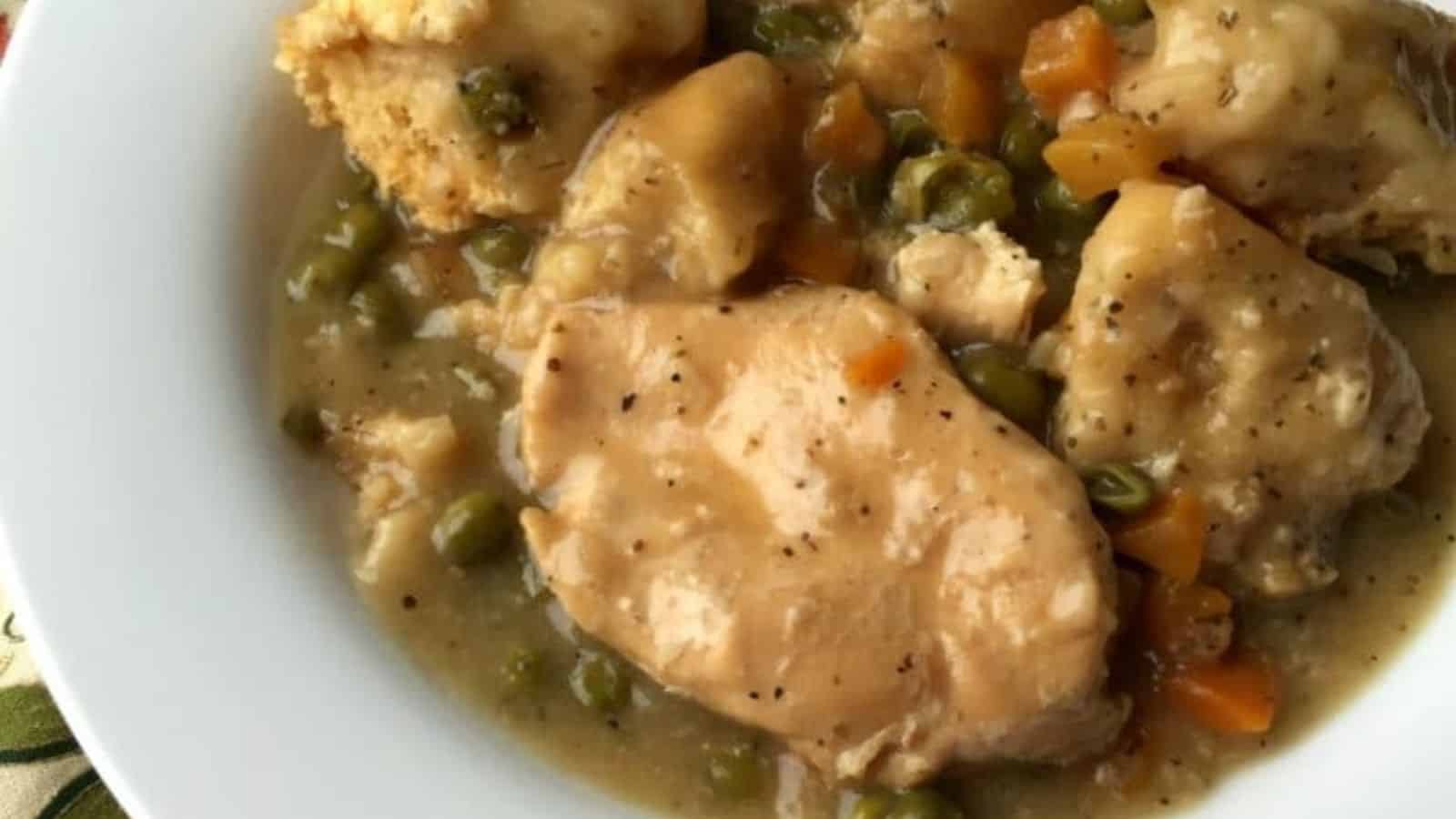 Slow Cooker Chicken & Dumplings