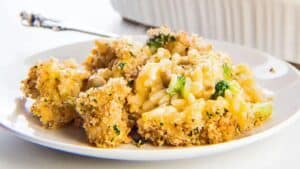 16 Retro Casseroles That Taste Like an ’80s Dinner Table