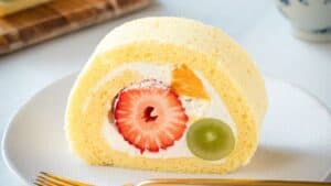 14 Rolled Cake Recipes That Turn Simple Batter Into Showstoppers