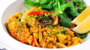 24 Flavor-Packed Vegetarian Meals That Prove Meat Isn’t Necessary