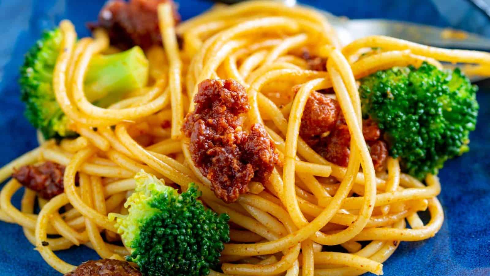 BROCCOLI CHORIZO PASTA