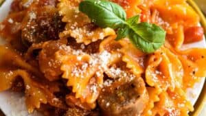 One Pot Sausage and Peppers Pasta