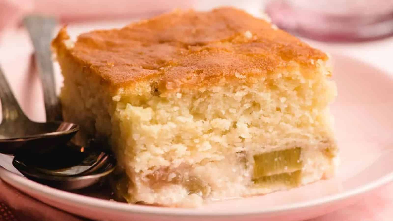 Easy Rhubarb Custard Cake