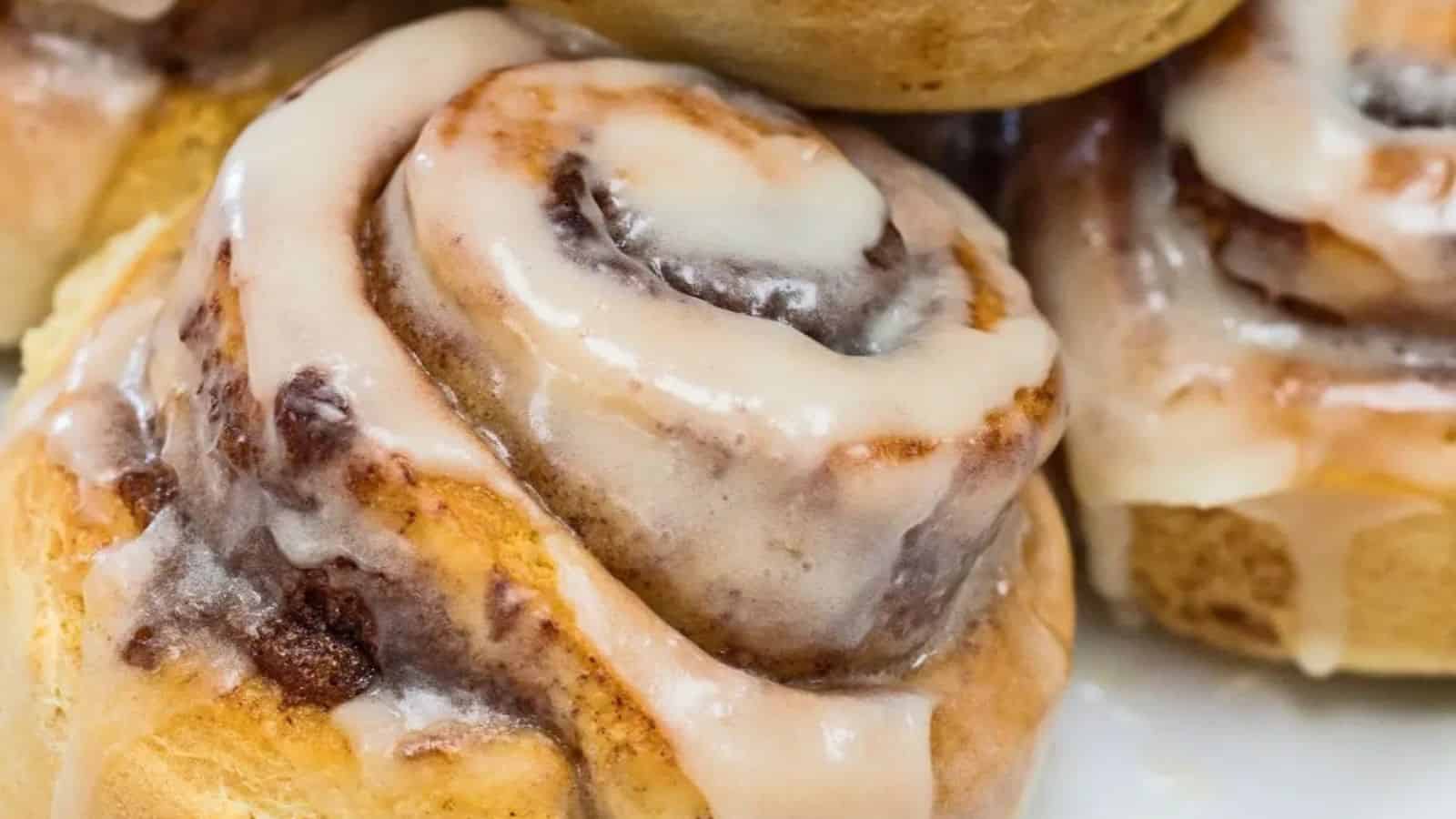 Air Fryer Cinnamon Rolls