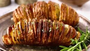 Easy Air Fryer Hasselback Potatoes