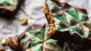 Knafeh Chocolate Bar