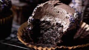 Moist Black Velvet Cupcakes