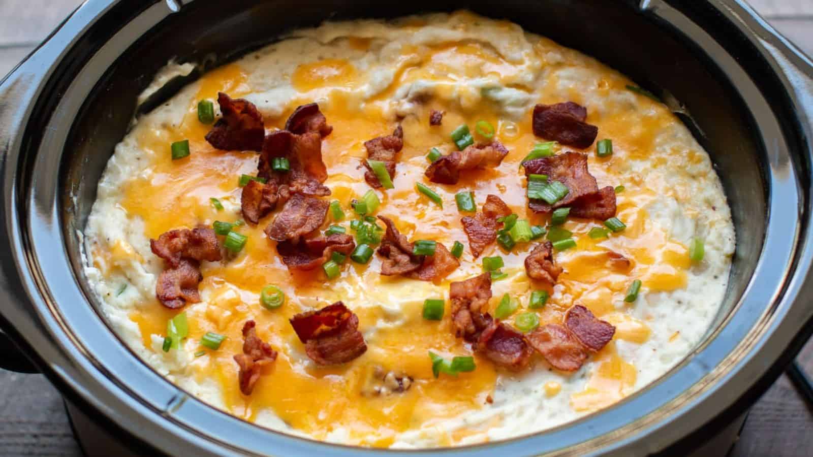 Slow Cooker Baked Potato Casserole