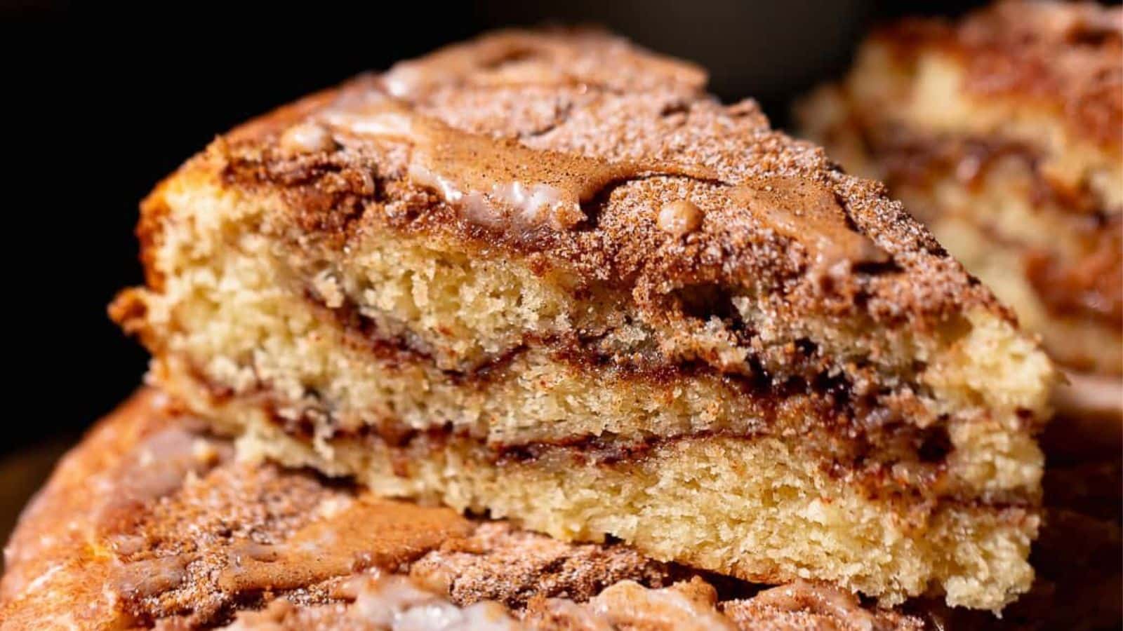 Moist Cinnamon Coffee Cake with Cinnamon Swirls