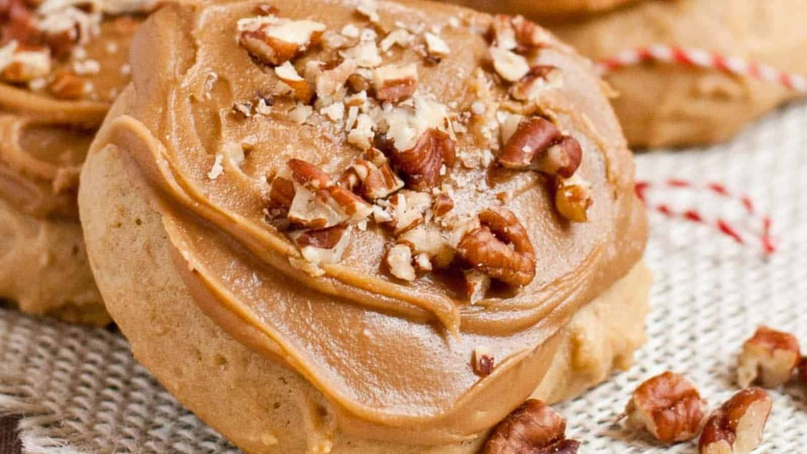 Maple Pecan Cookies with Maple Icing