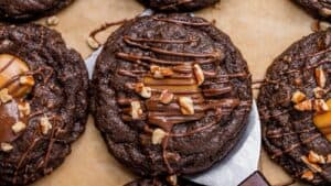 Chocolate Turtle Cookies