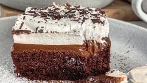 16 Creamy Desserts That Deserve a Fluffy Whipped Topping