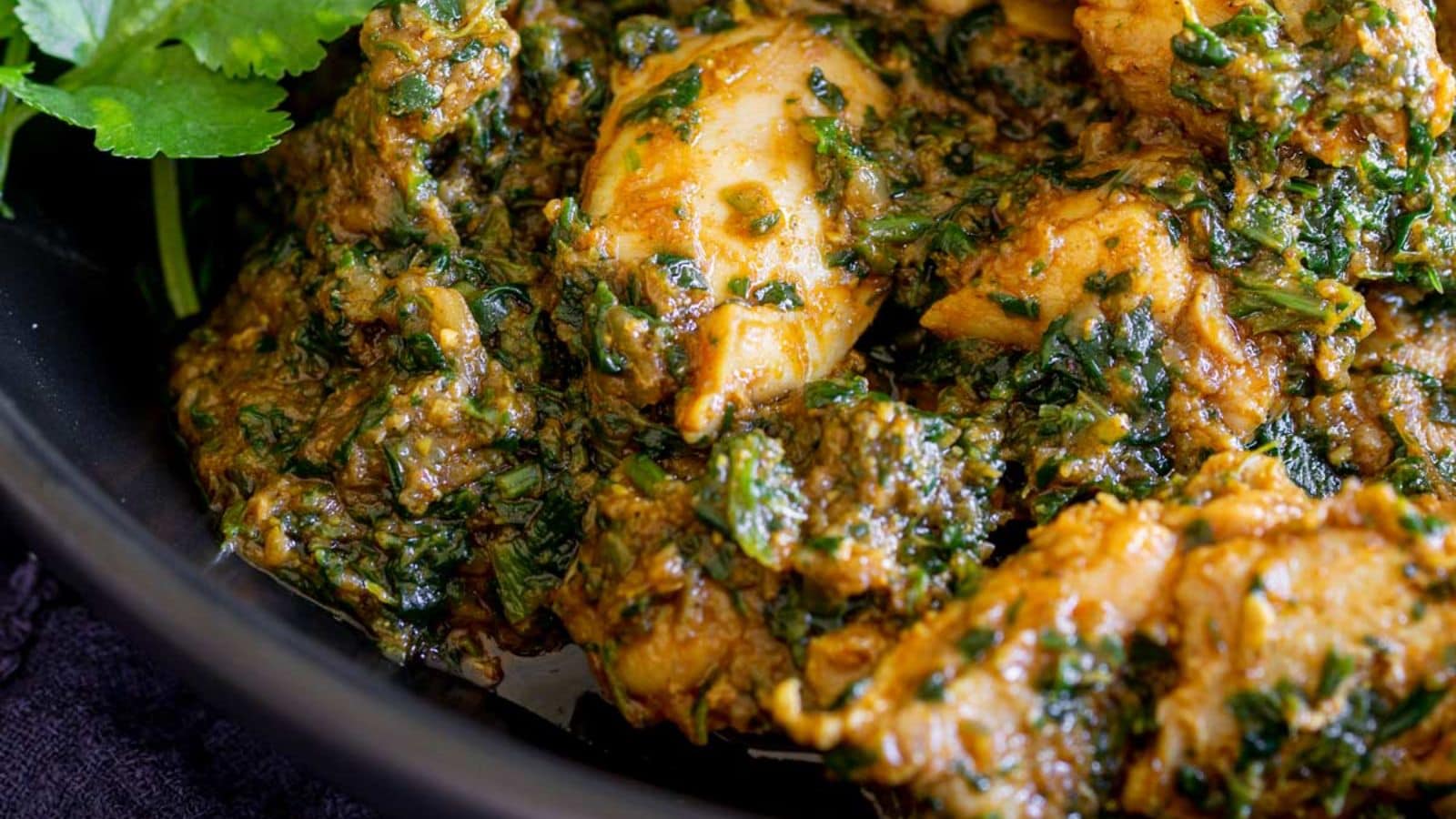 CHICKEN SAAG (CHICKEN PALAK)