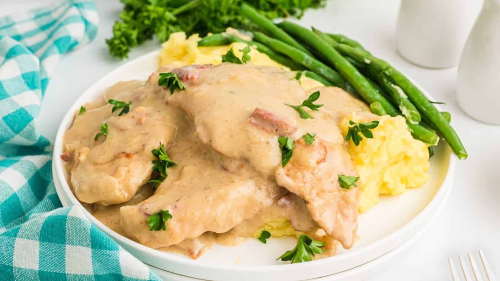 Slow Cooker Smothered Chicken